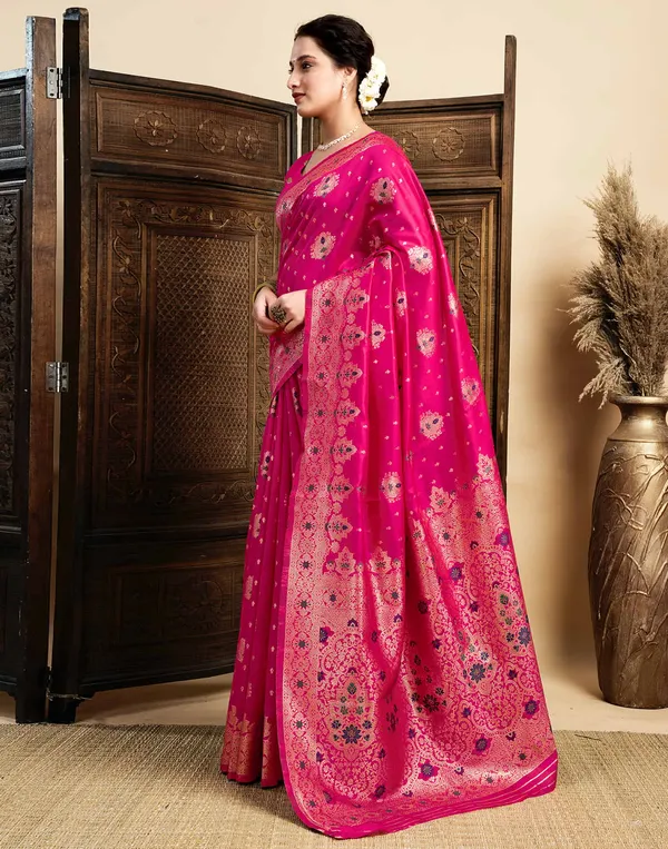 Pink_Silk_Blend_Banarasi_Saree_With_Unstitched_Blouse_Piece