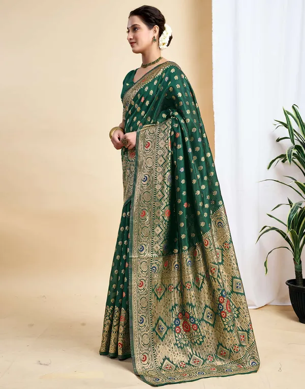 Dark_Green_Silk_Blend_Kanjeevaram_Saree_With_Unstitched_Blouse_Piece