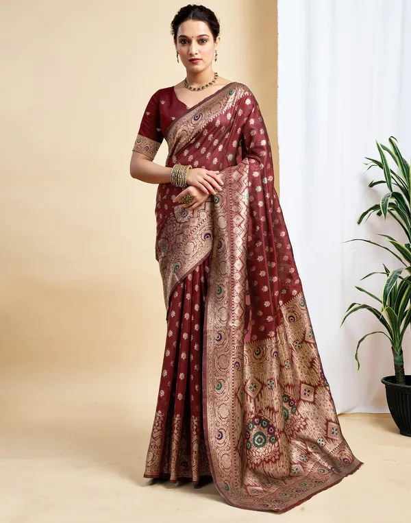 Maroon_Elegant_Silk_Blend_Kanjeevaram_Saree_With_Unstitched_Blouse_Piece