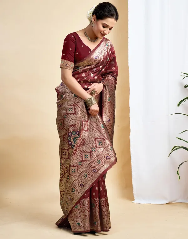 Maroon_Elegant_Silk_Blend_Kanjeevaram_Saree_With_Unstitched_Blouse_Piece