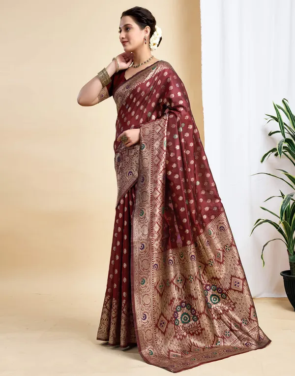 Maroon_Elegant_Silk_Blend_Kanjeevaram_Saree_With_Unstitched_Blouse_Piece