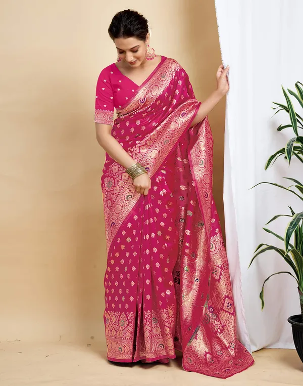 Pink_Silk_Blend_Kanjeevaram_Saree_With_Unstitched_Blouse_Piece