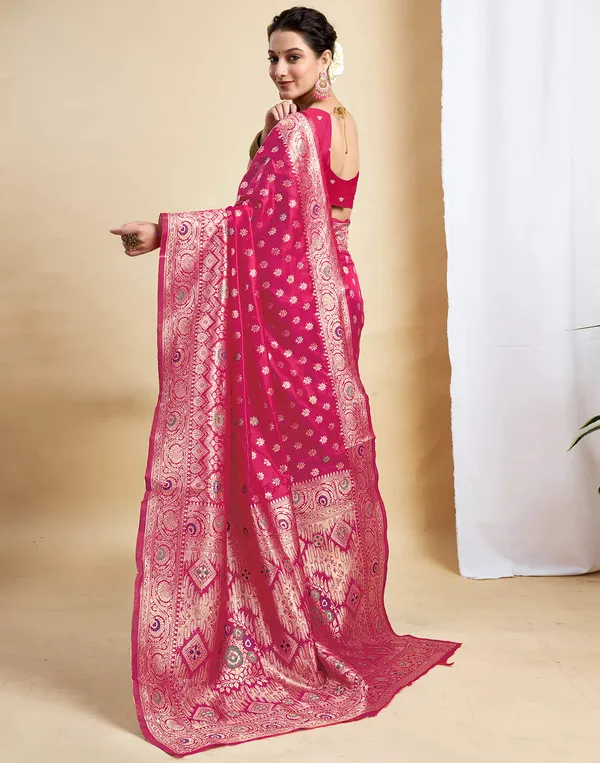 Pink_Silk_Blend_Kanjeevaram_Saree_With_Unstitched_Blouse_Piece