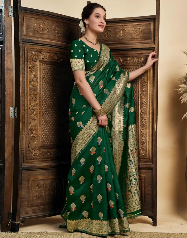 Dark_Green_Elegant_Silk_Blend_Baluchari_Saree_With_Unstitched_Blouse_Piece
