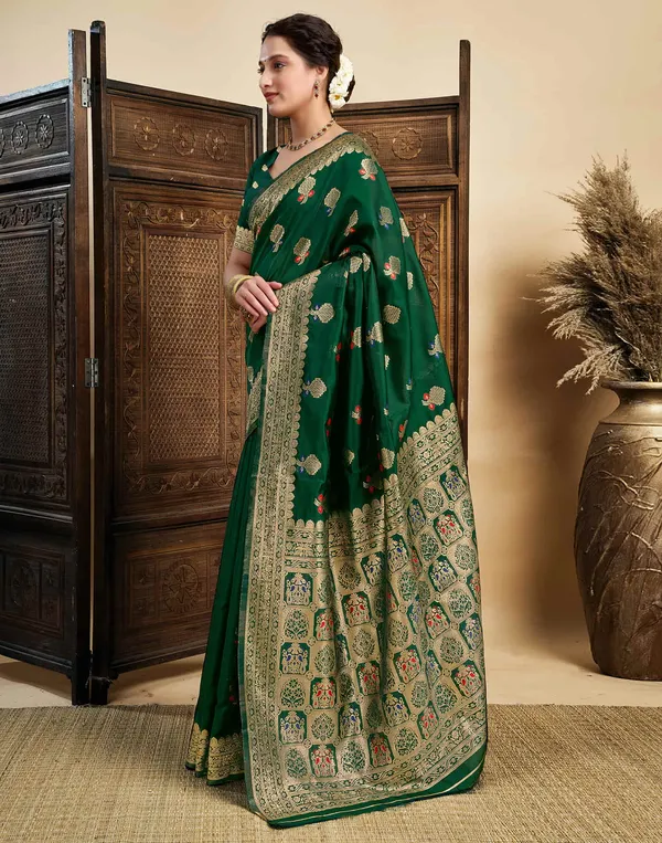 Dark_Green_Elegant_Silk_Blend_Baluchari_Saree_With_Unstitched_Blouse_Piece
