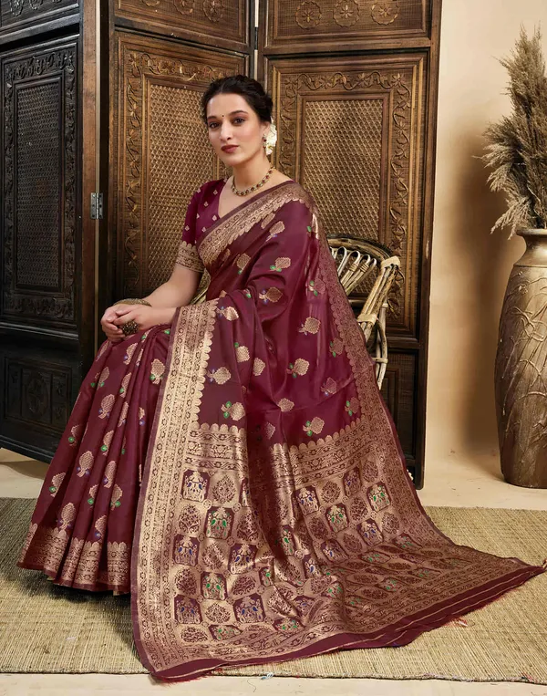Maroon_Silk_Blend_Baluchari_Saree_With_Unstitched_Blouse_Piece