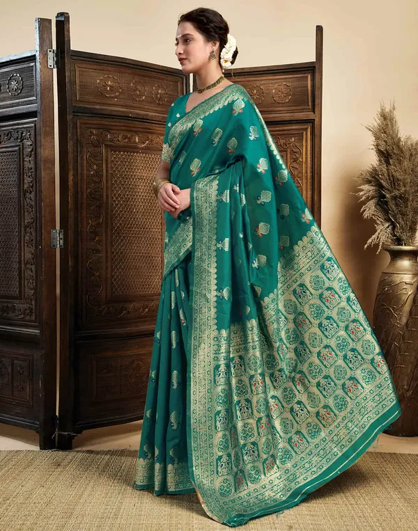 Rama_Silk_Blend_Baluchari_Saree_With_Unstitched_Blouse_Piece