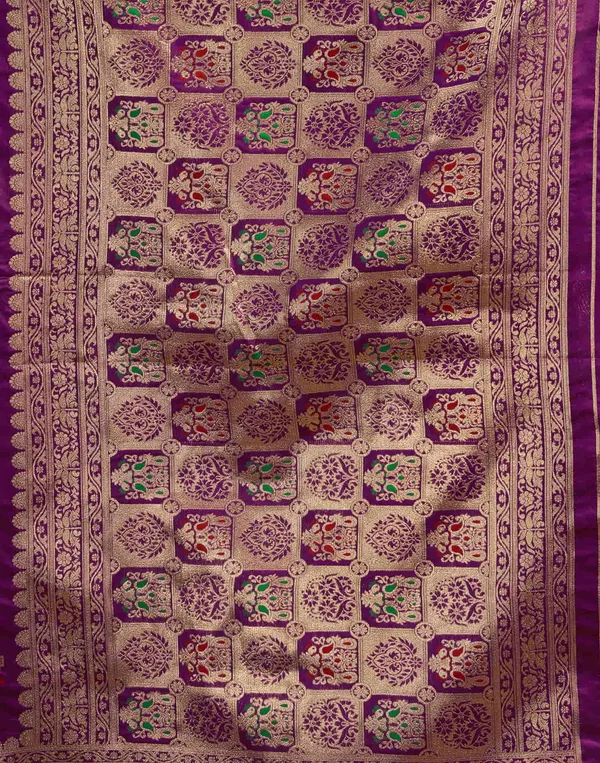 Wine_Silk_Blend_Baluchari_Saree_With_Unstitched_Blouse_Piece