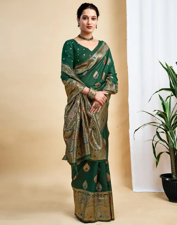 Dark_Green_Elegant_Silk_Blend_Baluchari_Saree_With_Unstitched_Blouse_Piece