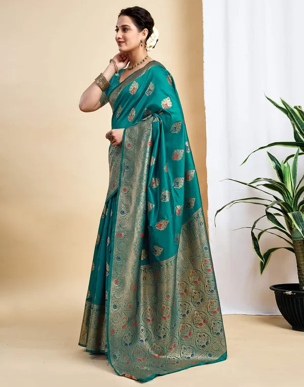 Rama_Silk_Blend_Baluchari_Saree_With_Unstitched_Blouse_Piece