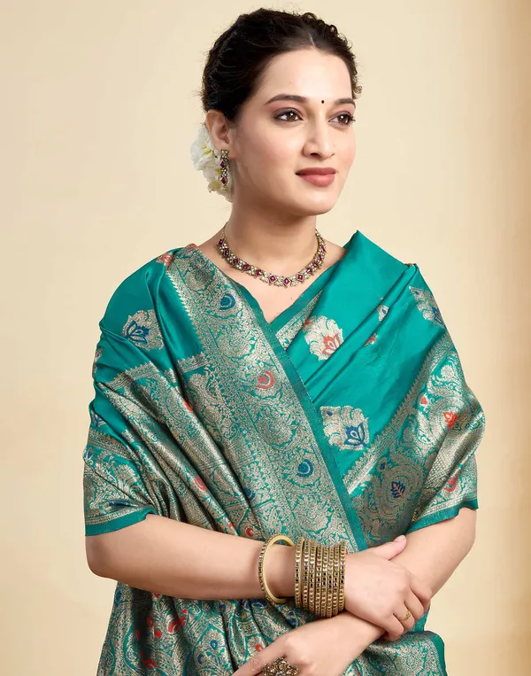 Rama_Silk_Blend_Baluchari_Saree_With_Unstitched_Blouse_Piece