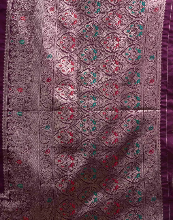 Wine_Silk_Blend_Baluchari_Saree_With_Unstitched_Blouse_Piece