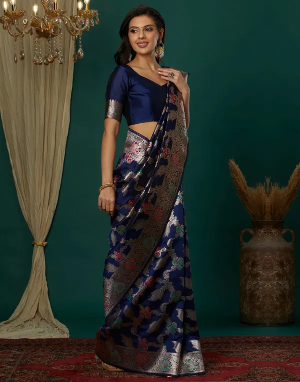 Navy_Blue_Elegant_Silk_Blend_Maheshwari_Saree_With_Unstitched_Blouse_Piece