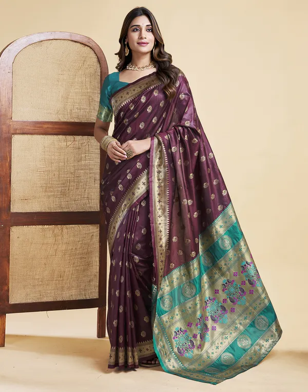Maroon_Silk_Blend_Paithani_Saree_With_Unstitched_Blouse_Piece