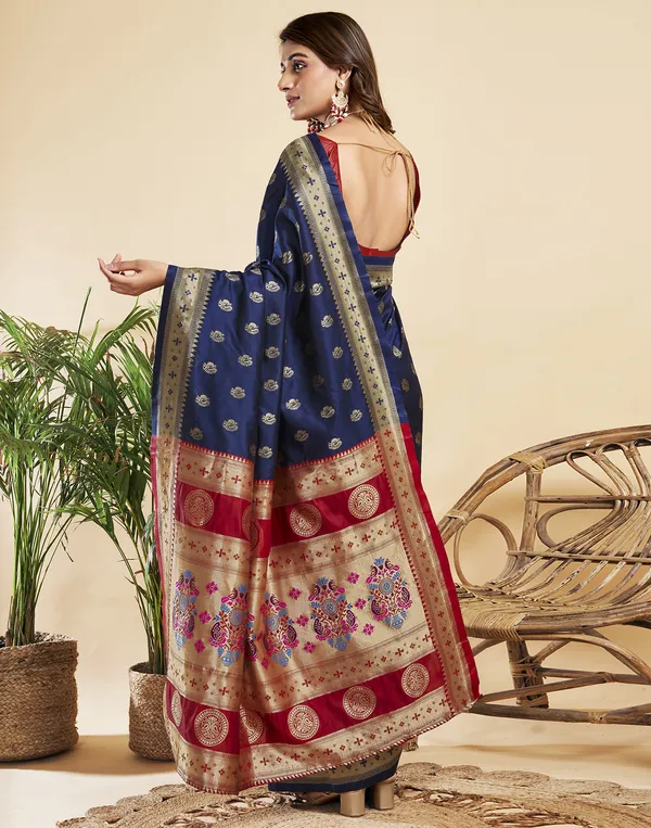 Navy_Blue_Luxurious_Silk_Blend_Paithani_Saree_With_Unstitched_Blouse_Piece