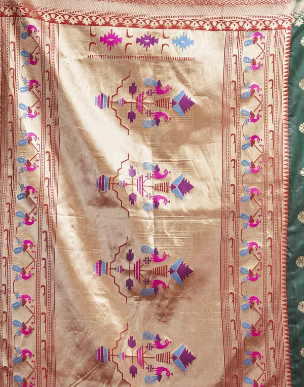 Dark_Green_Silk_Blend_Paithani_Saree_With_Unstitched_Blouse_Piece