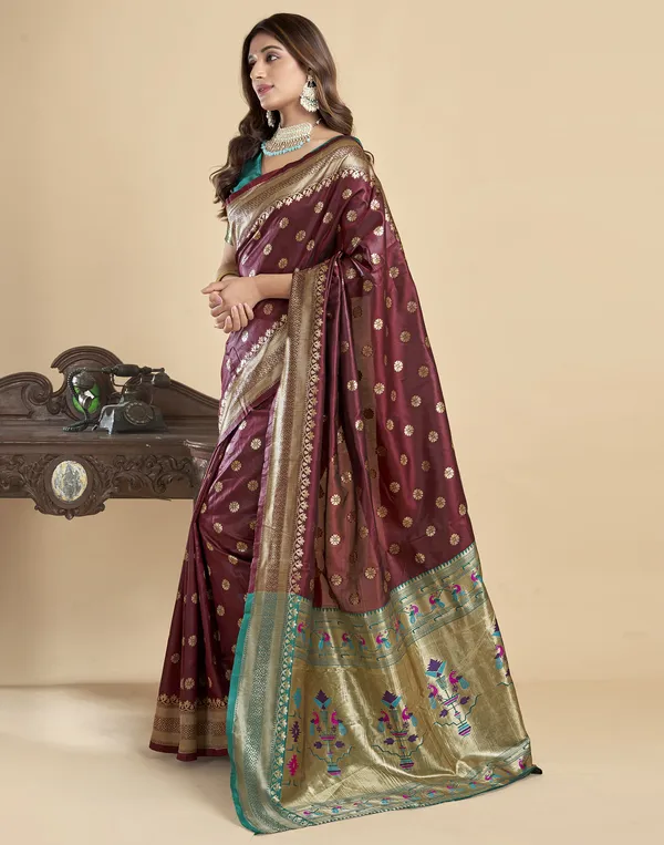 Maroon_Luxurious_Silk_Blend_Paithani_Saree_With_Unstitched_Blouse_Piece