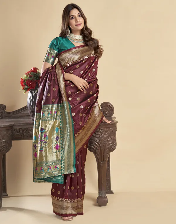 Maroon_Luxurious_Silk_Blend_Paithani_Saree_With_Unstitched_Blouse_Piece