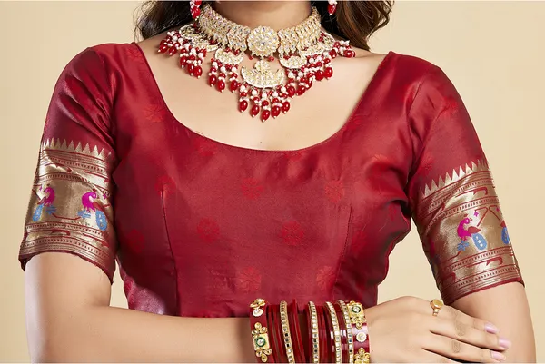 Navy_Blue_Silk_Blend_Paithani_Saree_With_Unstitched_Blouse_Piece