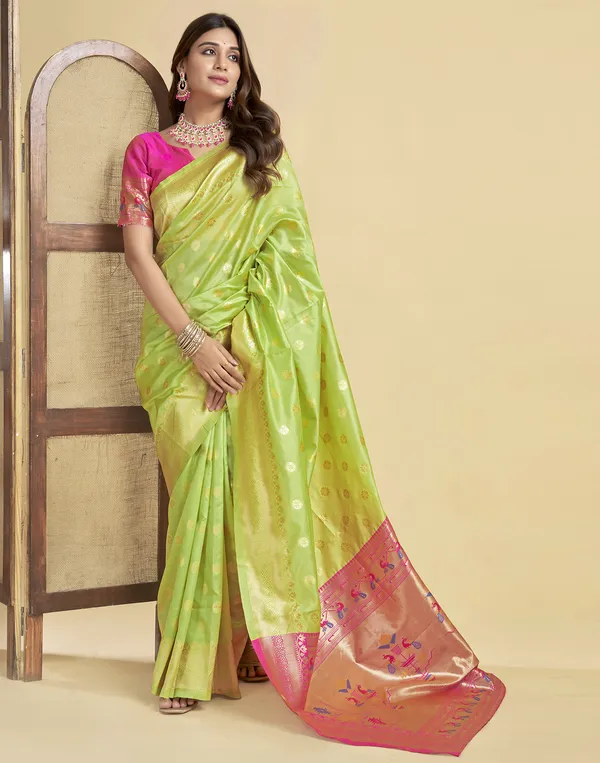 Lemon_Yellow_Elegant_Silk_Blend_Paithani_Saree_With_Unstitched_Blouse_Piece