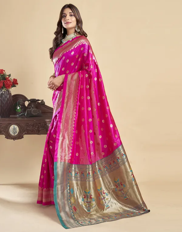 Pink_Silk_Blend_Paithani_Saree_With_Unstitched_Blouse_Piece