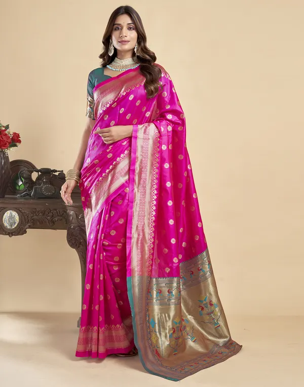 Pink_Silk_Blend_Paithani_Saree_With_Unstitched_Blouse_Piece