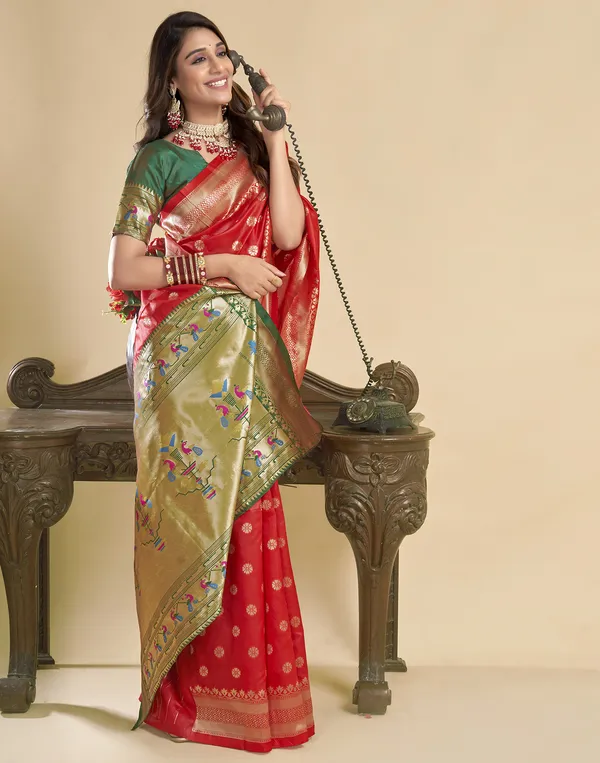 Red_Silk_Blend_Paithani_Saree_With_Unstitched_Blouse_Piece