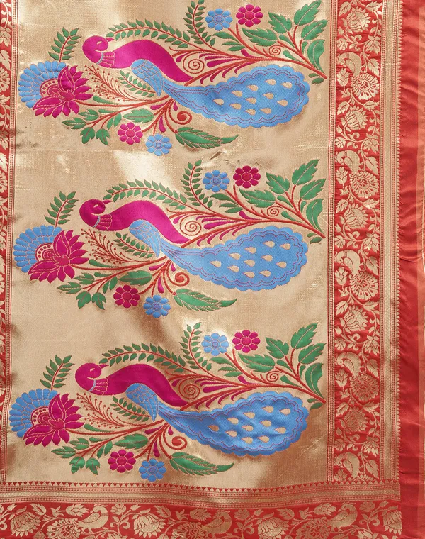 Dark_Green_Elegant_Silk_Blend_Paithani_Saree_With_Unstitched_Blouse_Piece