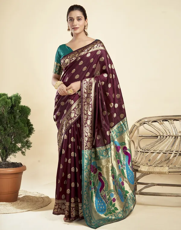 Maroon_Elegant_Silk_Blend_Paithani_Saree_With_Unstitched_Blouse_Piece