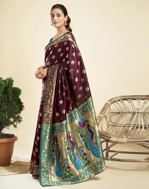 Maroon_Elegant_Silk_Blend_Paithani_Saree_With_Unstitched_Blouse_Piece