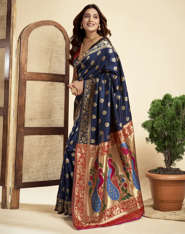 Navy_Blue_Elegant_Silk_Blend_Paithani_Saree_With_Unstitched_Blouse_Piece