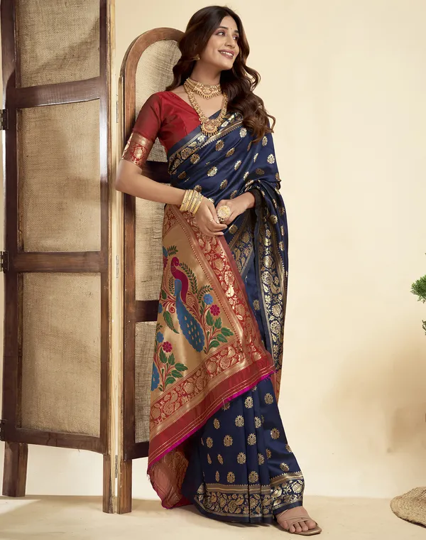 Navy_Blue_Elegant_Silk_Blend_Paithani_Saree_With_Unstitched_Blouse_Piece