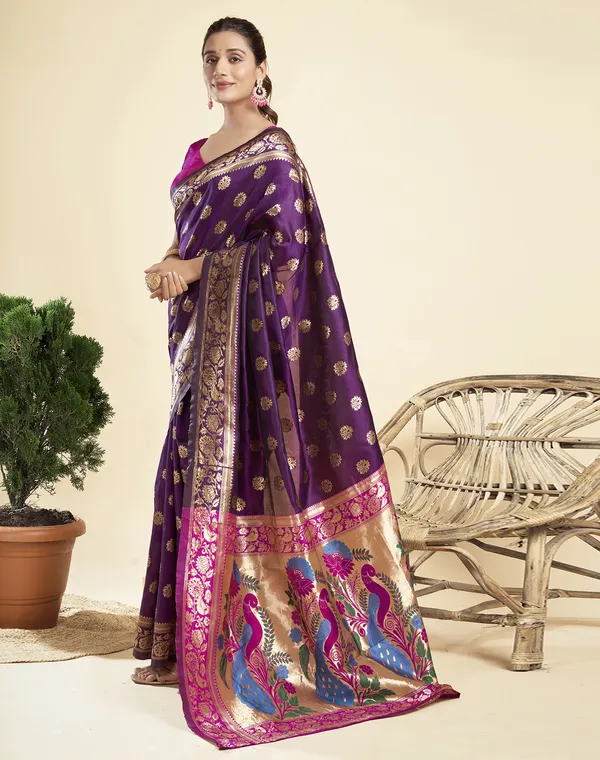 Wine_Elegant_Silk_Blend_Paithani_Saree_With_Unstitched_Blouse_Piece