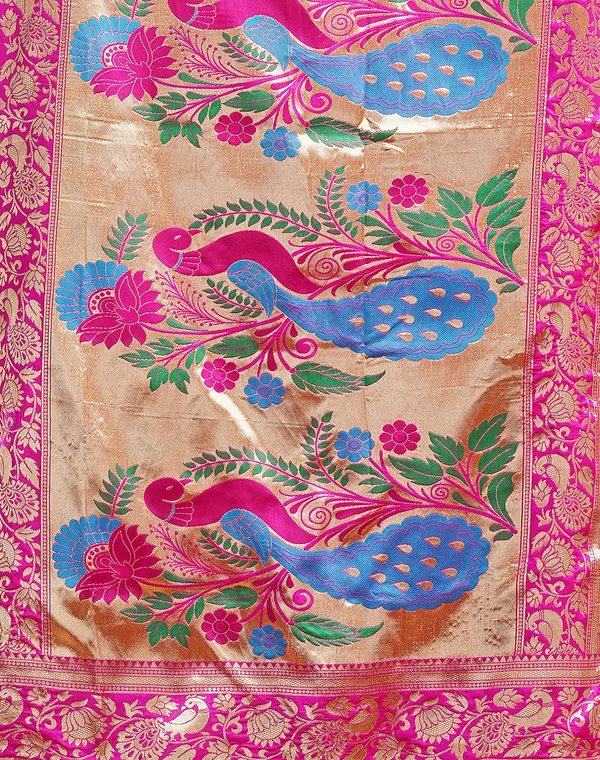 Wine_Elegant_Silk_Blend_Paithani_Saree_With_Unstitched_Blouse_Piece