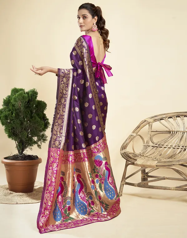 Wine_Elegant_Silk_Blend_Paithani_Saree_With_Unstitched_Blouse_Piece