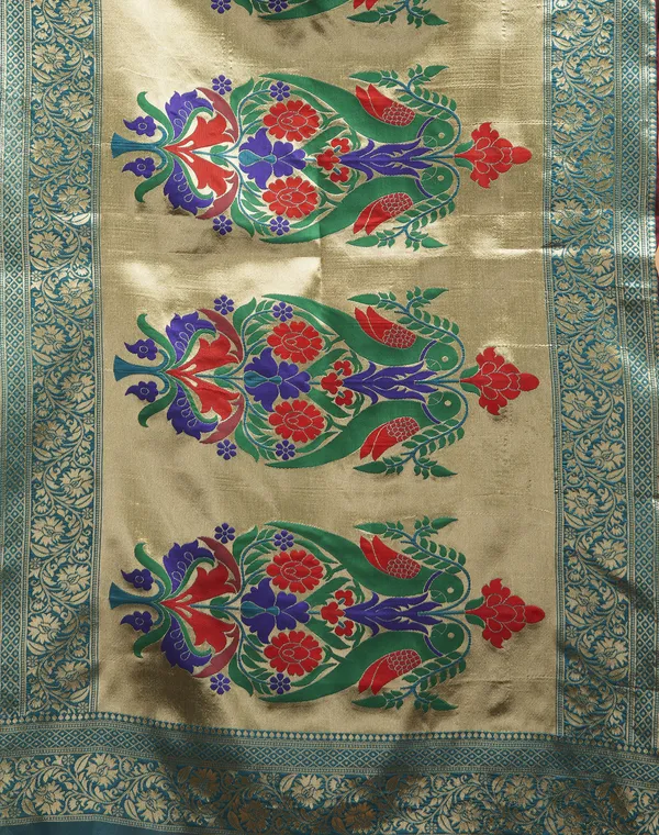 Maroon_Luxurious_Silk_Blend_Paithani_Saree_With_Unstitched_Blouse_Piece