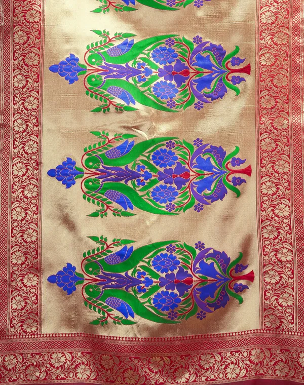Navy_Blue_Luxurious_Silk_Blend_Paithani_Saree_With_Unstitched_Blouse_Piece