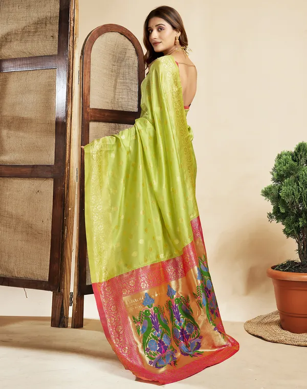 Lemon_Yellow_Luxurious_Silk_Blend_Paithani_Saree_With_Unstitched_Blouse_Piece
