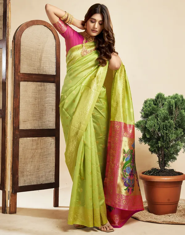 Lemon_Yellow_Luxurious_Silk_Blend_Paithani_Saree_With_Unstitched_Blouse_Piece