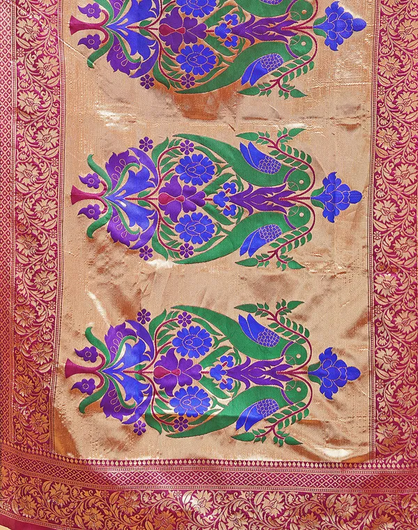 Pink_Luxurious_Silk_Blend_Paithani_Saree_With_Unstitched_Blouse_Piece
