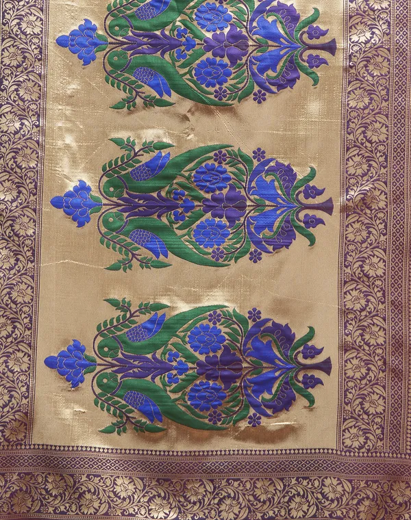 Red_Luxurious_Silk_Blend_Paithani_Saree_With_Unstitched_Blouse_Piece