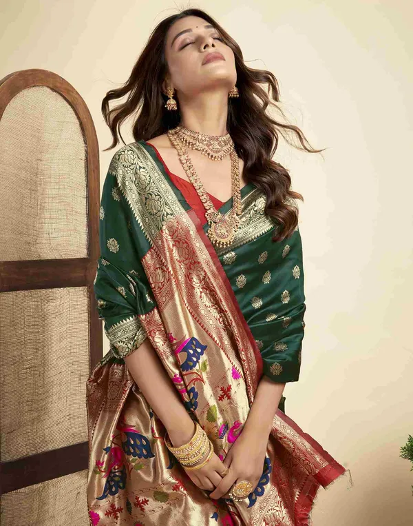 Dark_Green_Silk_Blend_Paithani_Saree_With_Unstitched_Blouse_Piece