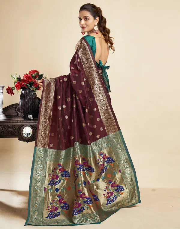 Maroon_Silk_Blend_Paithani_Saree_With_Unstitched_Blouse_Piece