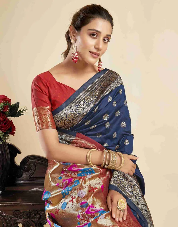 Navy_Blue_Silk_Blend_Paithani_Saree_With_Unstitched_Blouse_Piece