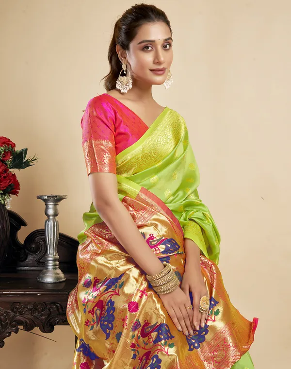 Lemon_Yellow_Silk_Blend_Paithani_Saree_With_Unstitched_Blouse_Piece