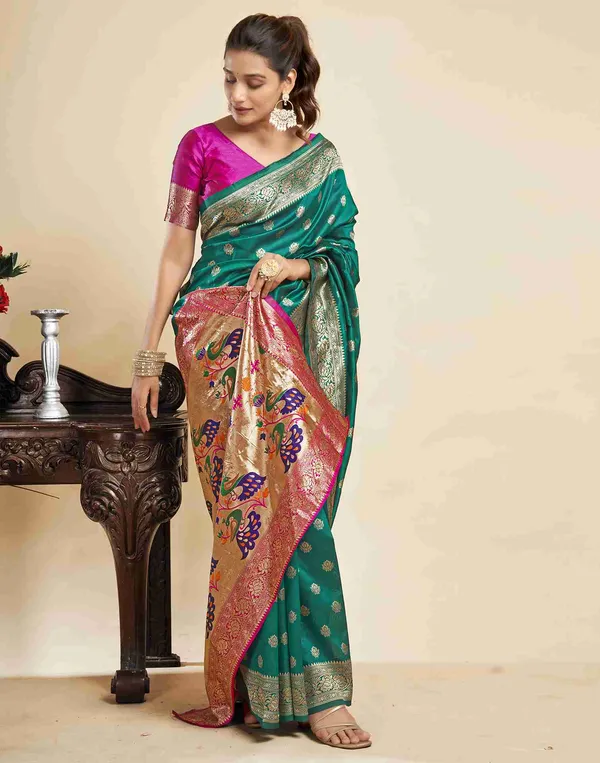 Teal_Ornate_Silk_Blend_Paithani_Saree_With_Unstitched_Blouse_Piece