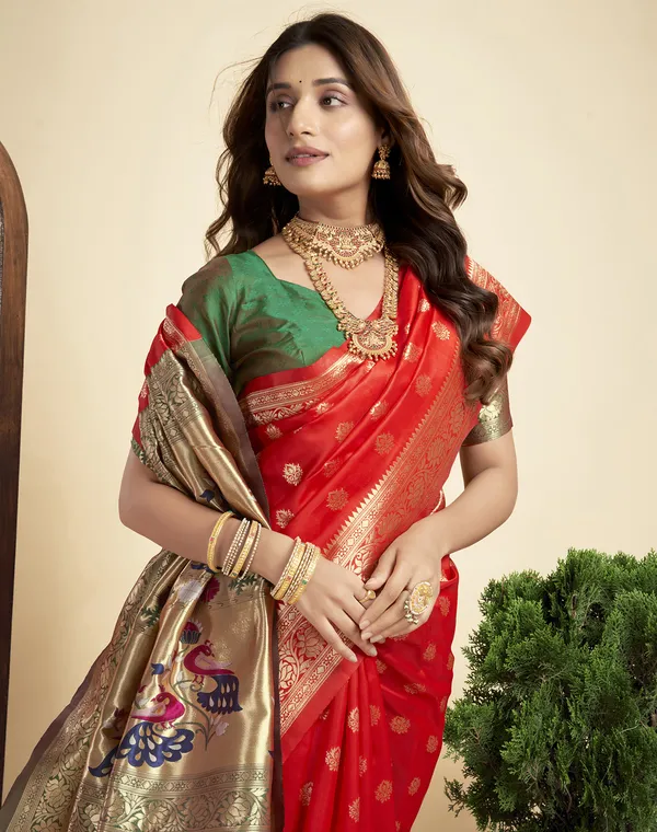 Red_Ornate_Silk_Blend_Paithani_Saree_With_Unstitched_Blouse_Piece