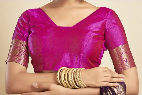 Wine_Ornate_Silk_Blend_Paithani_Saree_With_Unstitched_Blouse_Piece