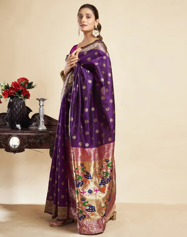 Wine_Ornate_Silk_Blend_Paithani_Saree_With_Unstitched_Blouse_Piece