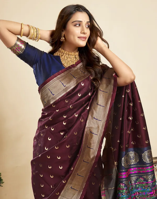 Maroon_Silk_Blend_Paithani_Saree_With_Unstitched_Blouse_Piece
